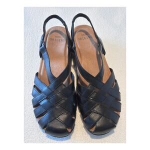 Earth Origins "Berri "Black Leather Strappy Sandals size 8.5 M Excellent